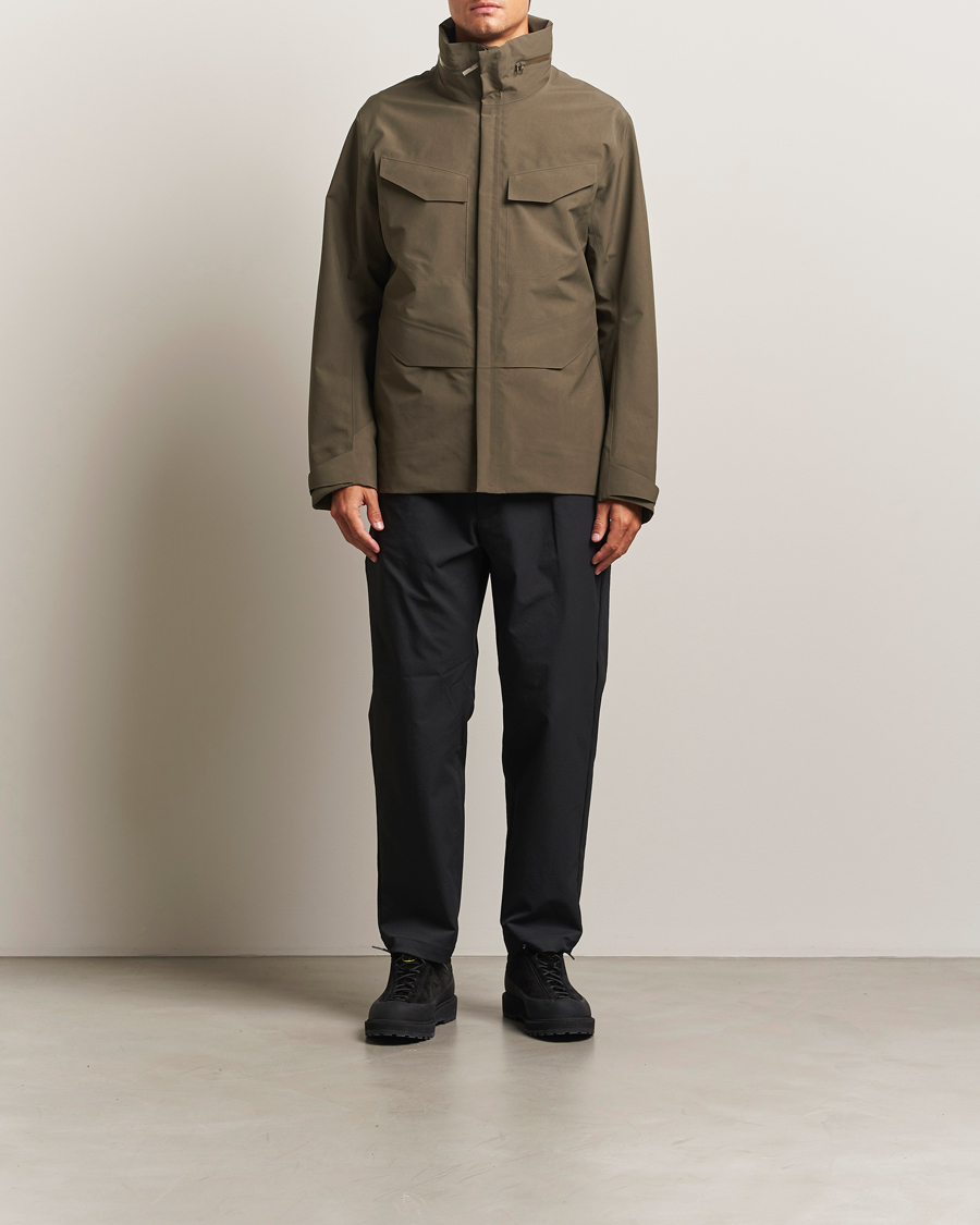 Heren | Jassen | Arc'teryx Veilance | GORE-TEX Field Jacket Brown