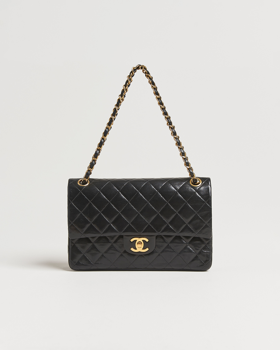 Heren | Gifts for Her | Chanel Pre-Owned | Classic Double Flap Medium Lambskin Black