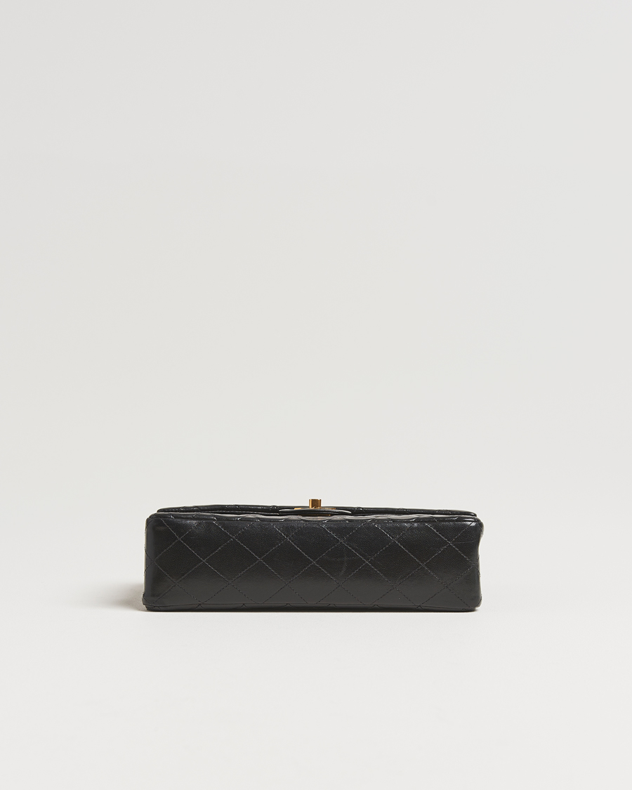 Heren | Gifts for Her | Chanel Pre-Owned | Classic Double Flap Medium Lambskin Black