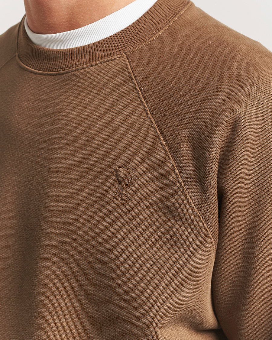 Heren | Truien | AMI | Tonal Heart Logo Sweatshirt Noisette