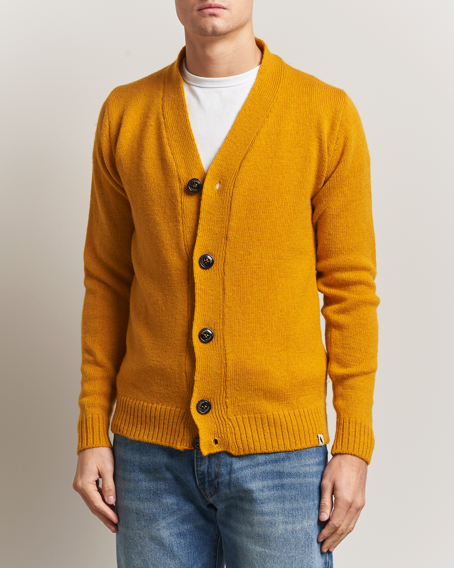 Heren | Truien | Peregrine | Maker's Stitch Merino Cardigan Honey