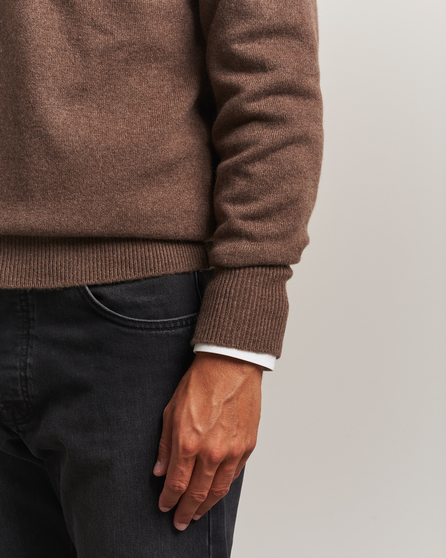 Heren | Truien | William Lockie | Melrose Cashmere Crew Neck Mocha