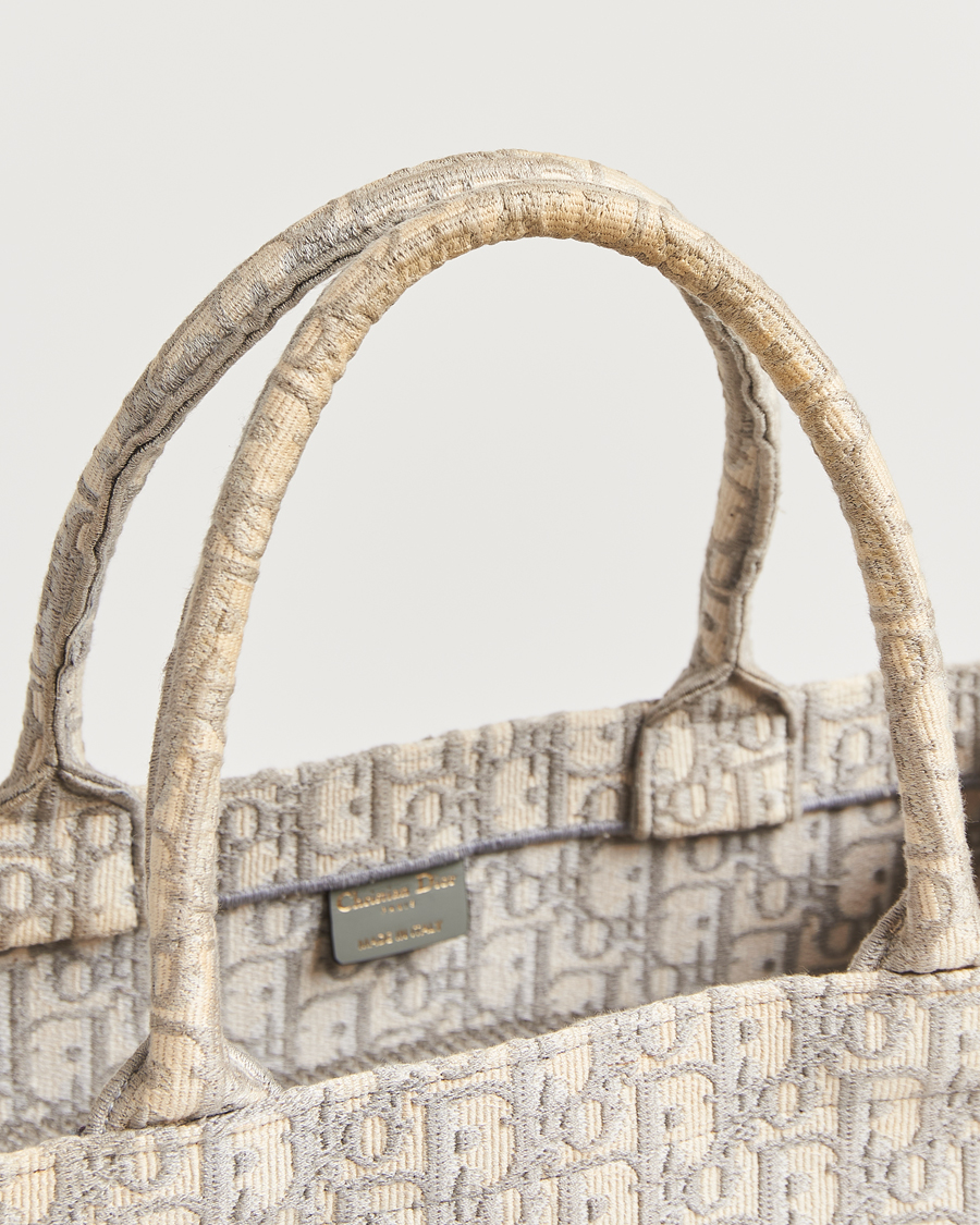 Heren | Gifts for Her | Dior Pre-Owned | Medium Dior Book Tote Light grey