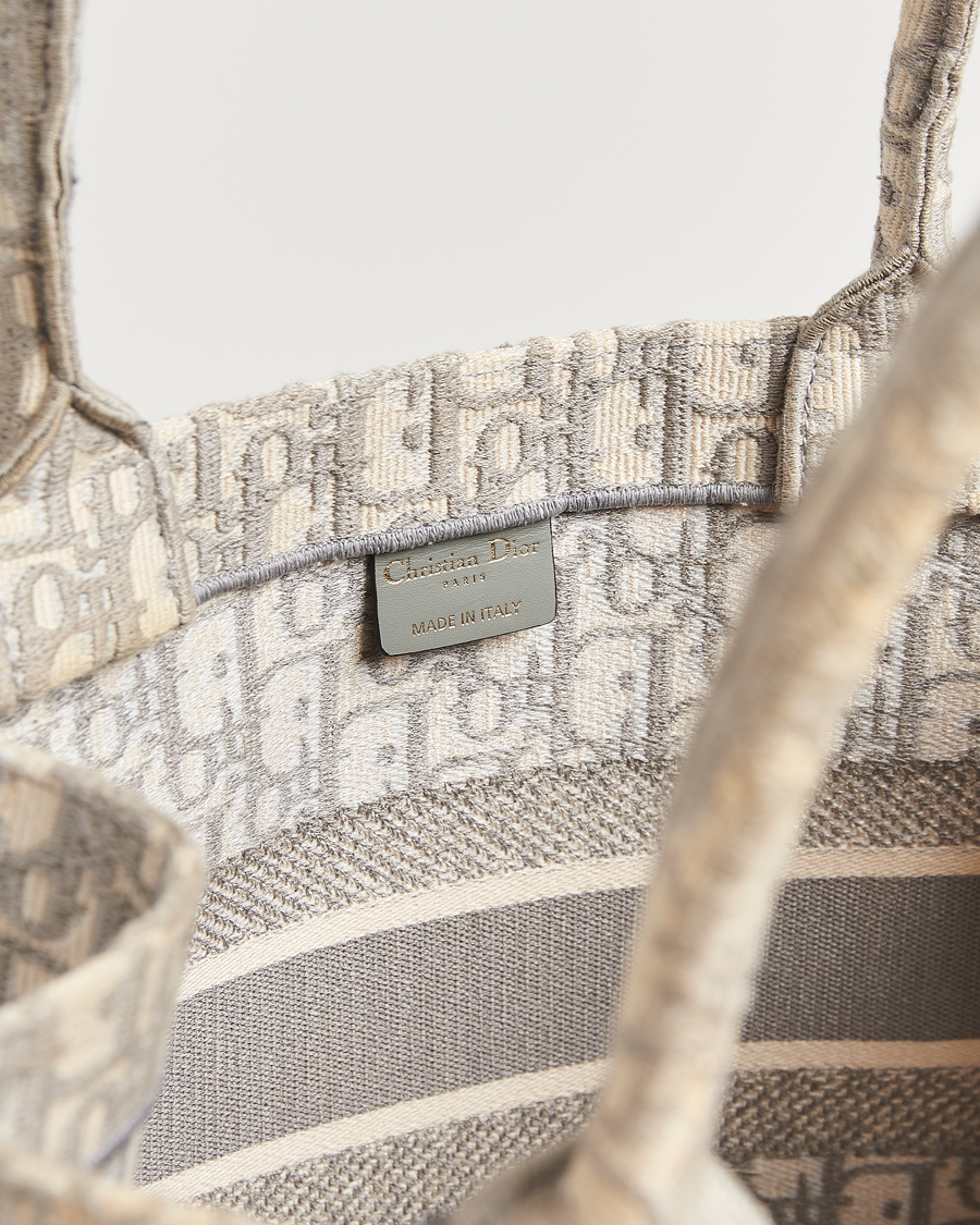 Heren | Gifts for Her | Dior Pre-Owned | Medium Dior Book Tote Light grey
