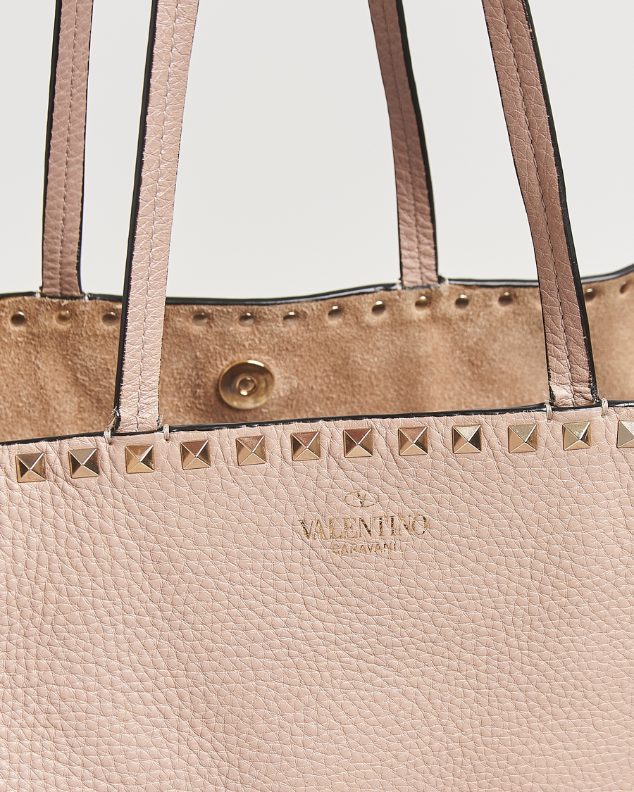 Heren | Pre-Owned & Vintage Bags | Valentino Pre-Owned | Medium Rockstud Tote Bag Poudre