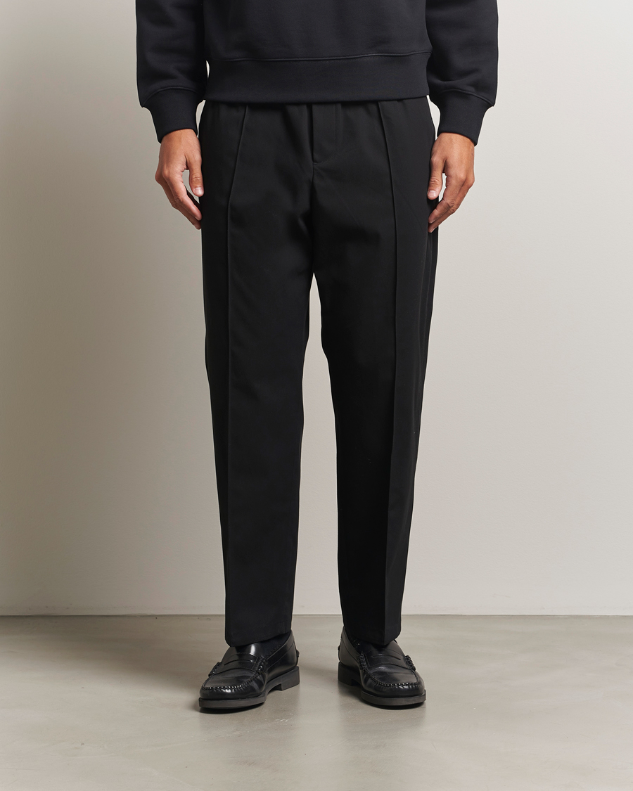 Heren | Broeken | Maison Kitsuné | Cotton Twill Pleated Drawstring Trousers Black