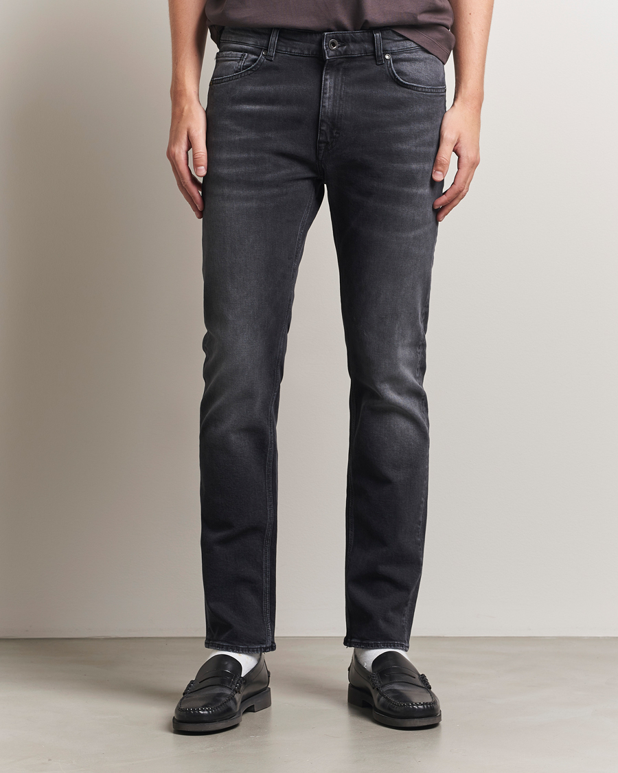 Heren | Broeken | Tiger of Sweden | Des Jeans Washed Black