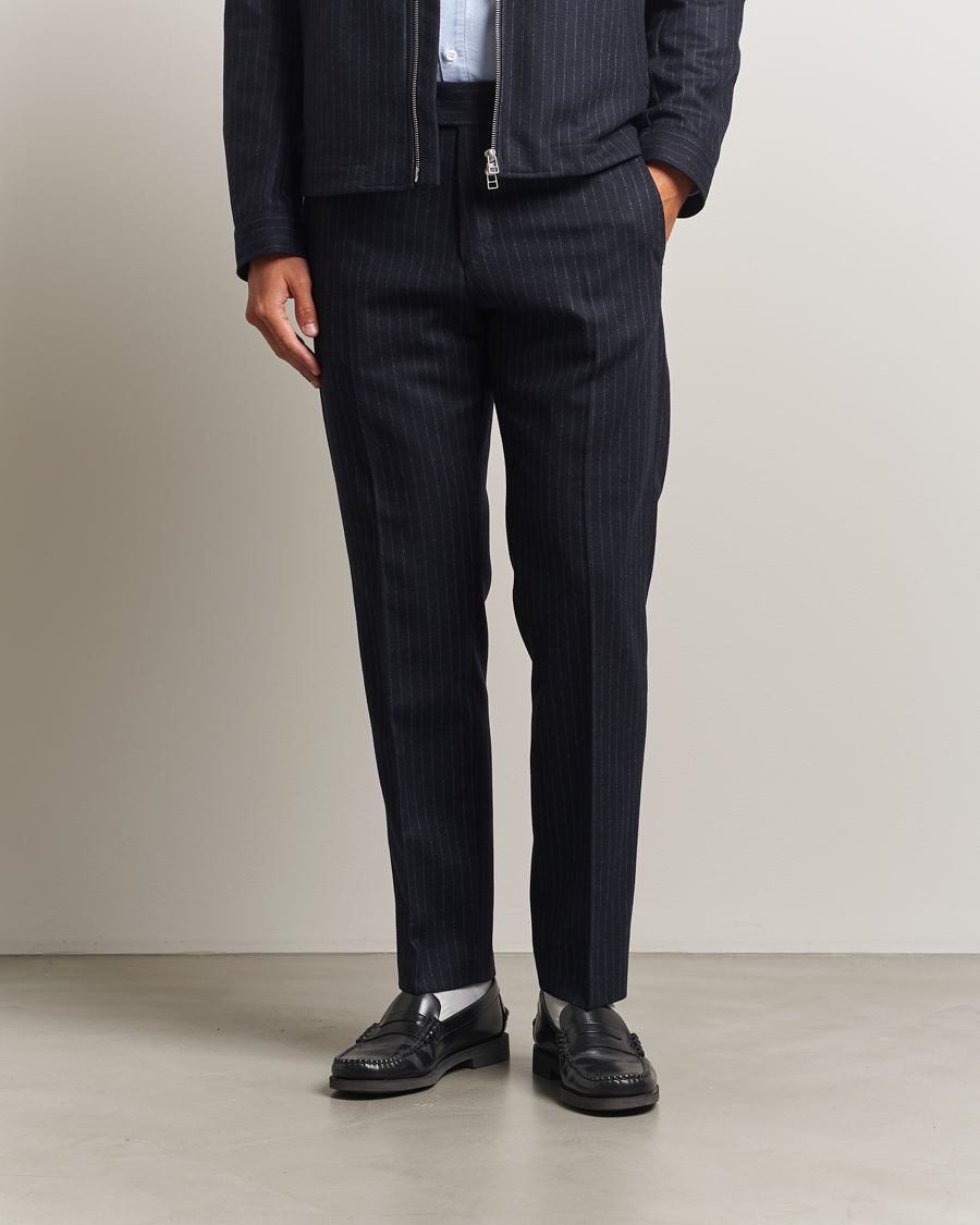 Heren | Broeken | Tiger of Sweden | Tense Wool Pleated Pinstriped Trousers Blue Function