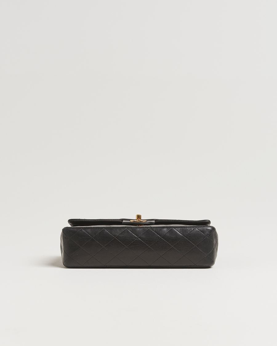 Heren | Gifts for Her | Chanel Pre-Owned | Classic Double Flap Medium Lambskin Black