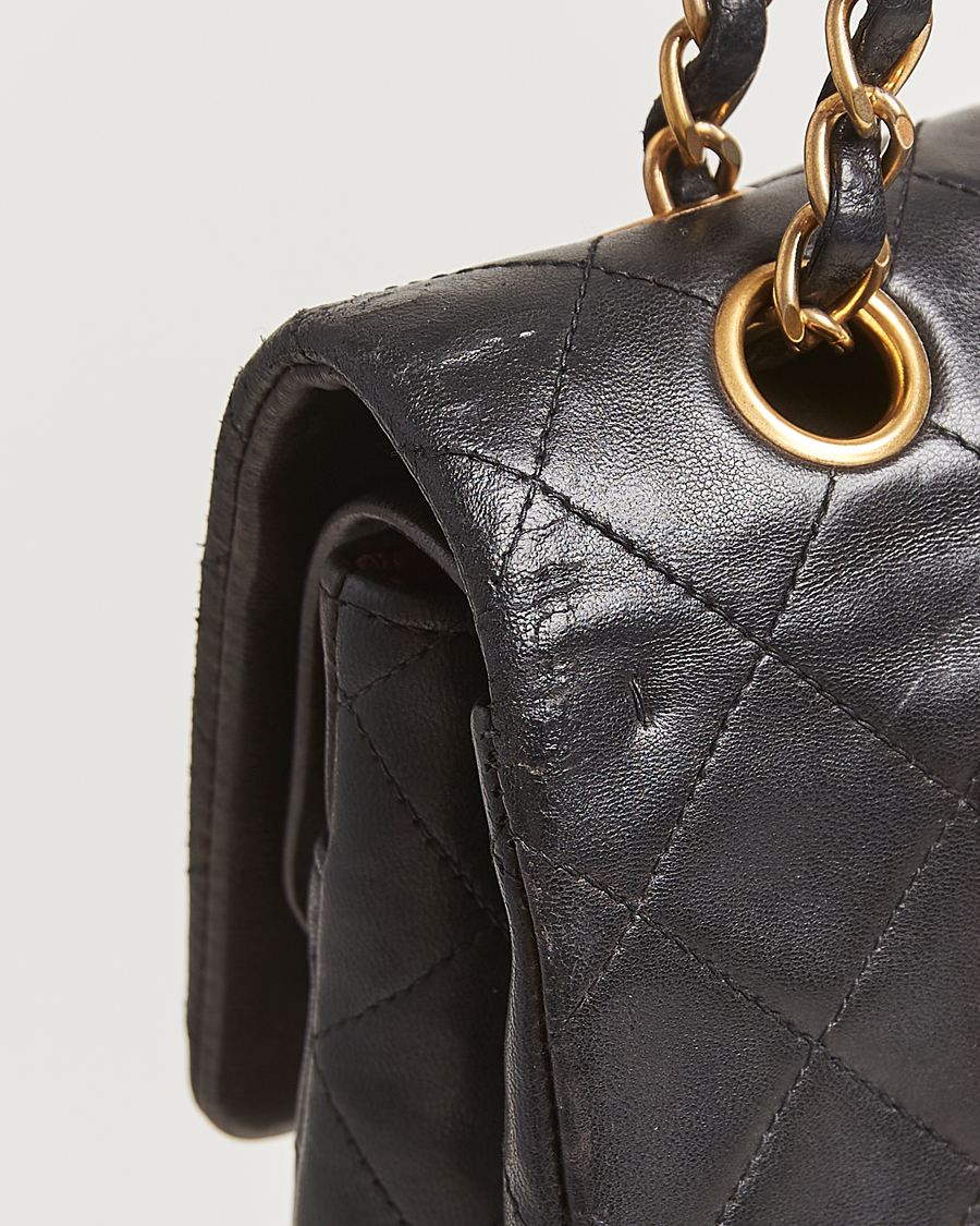 Heren | Gifts for Her | Chanel Pre-Owned | Classic Double Flap Medium Lambskin Black