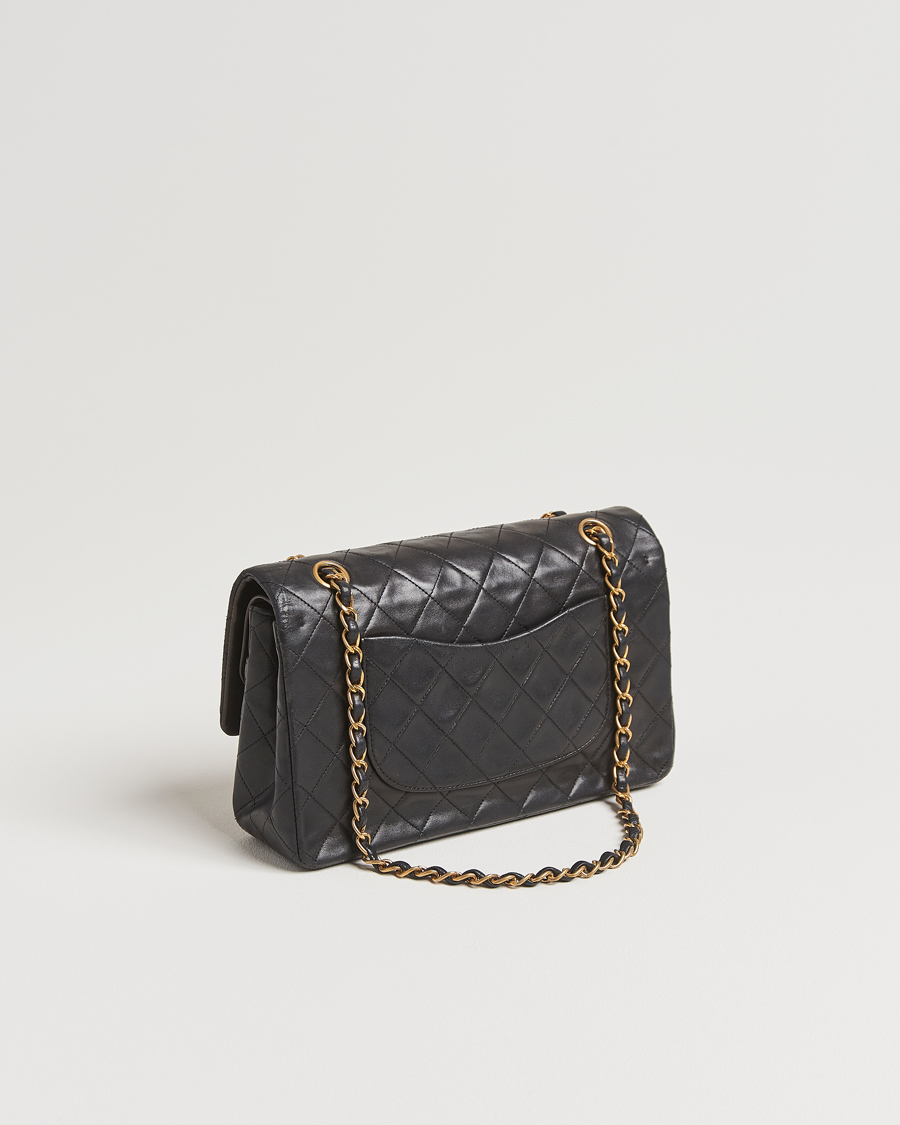 Heren | Gifts for Her | Chanel Pre-Owned | Classic Double Flap Medium Lambskin Black