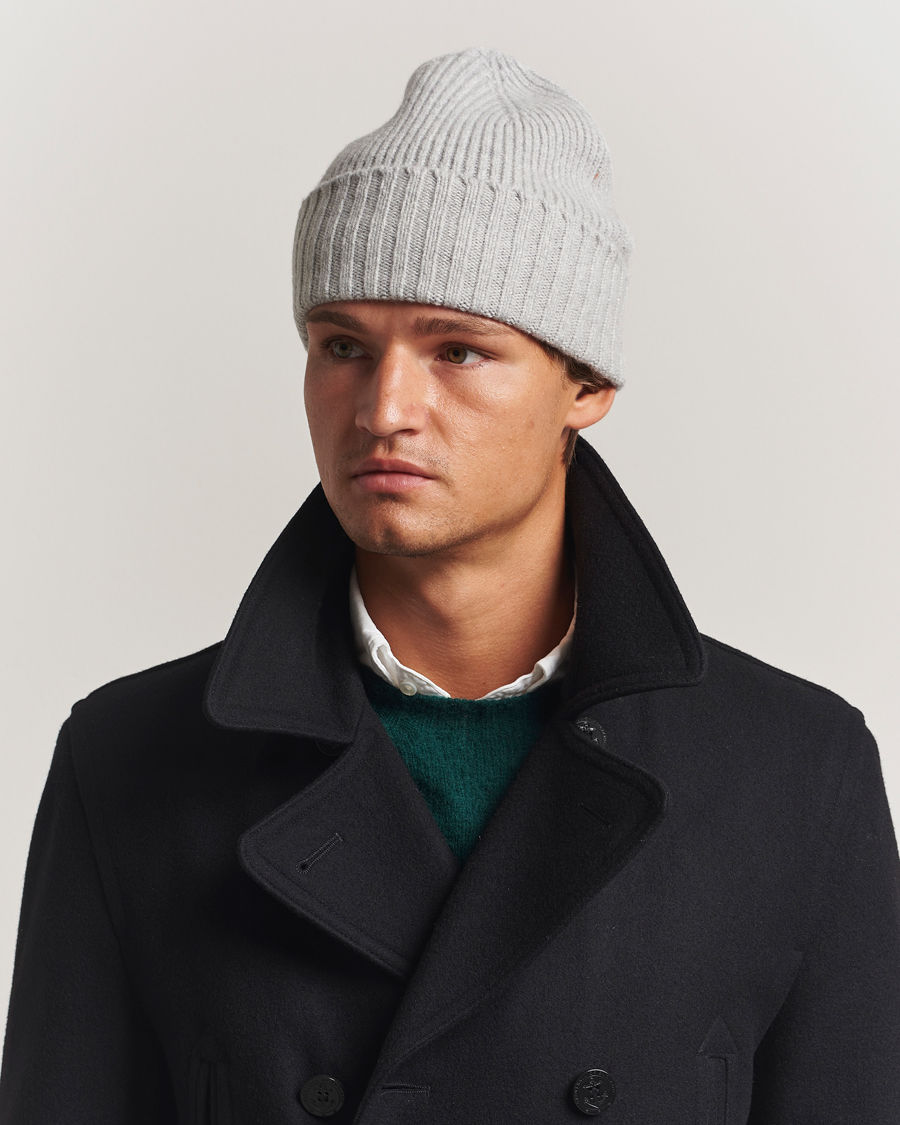 Heren | Mutsen | Robert Mackie | Kingswell Ribbed Wool/Cashmere Beanie Light Grey