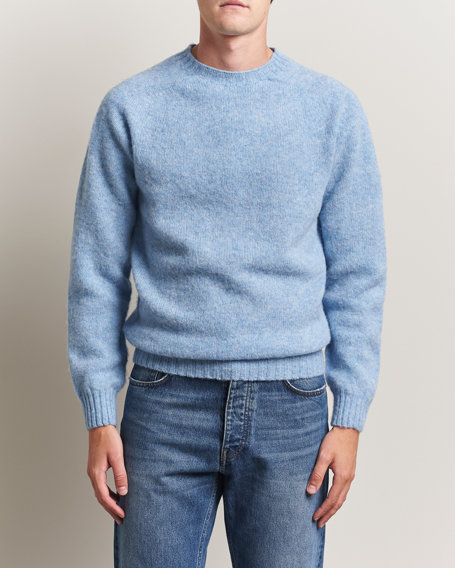 Heren | Truien | Harley Of Scotland | Brushed Supersoft Lambswool Crewneck Glacier