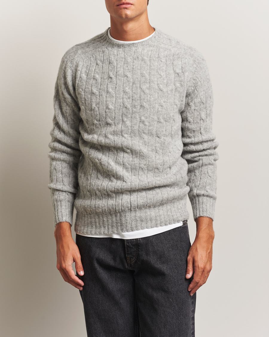 Heren | Truien | Harley Of Scotland | Brushed Supersoft Lambswool Cable Silver