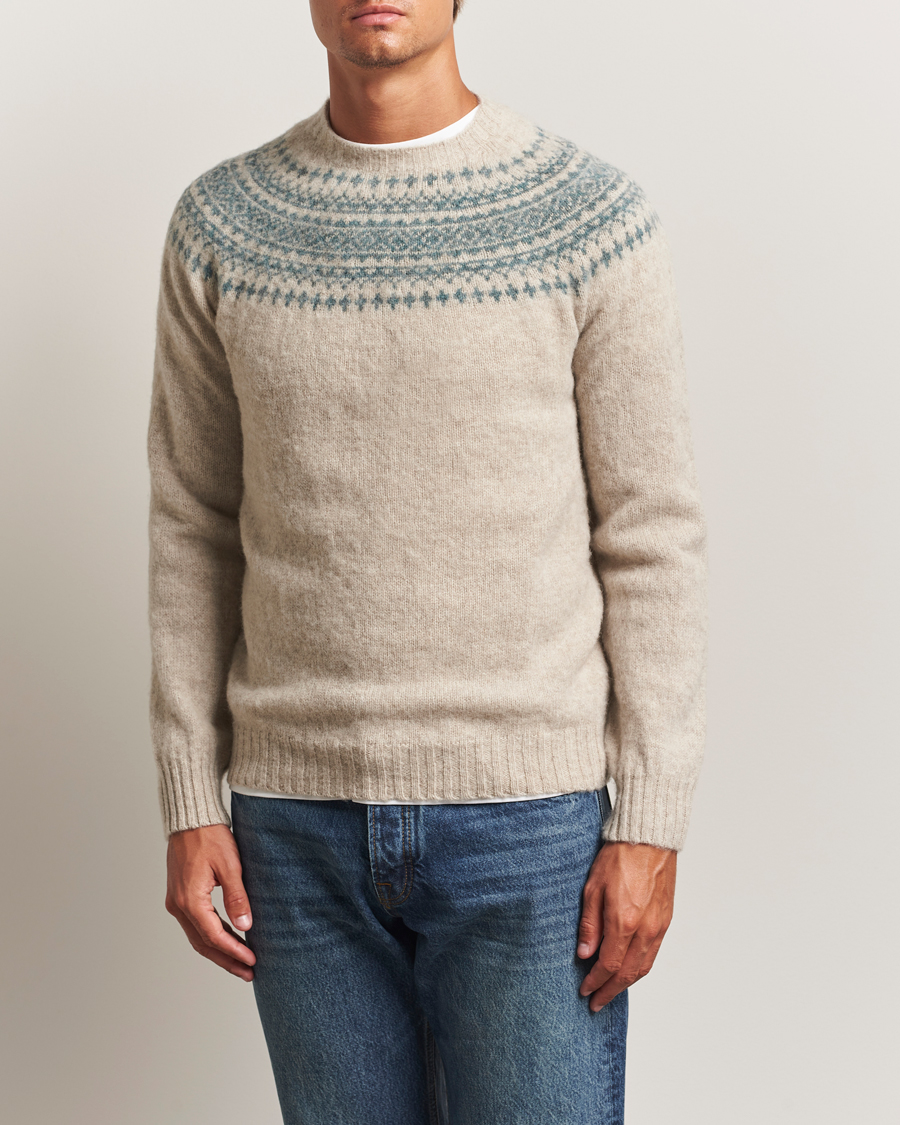 Heren | Truien | Harley Of Scotland | Brushed Supersoft Lambswool Yolk Fairisle Beige