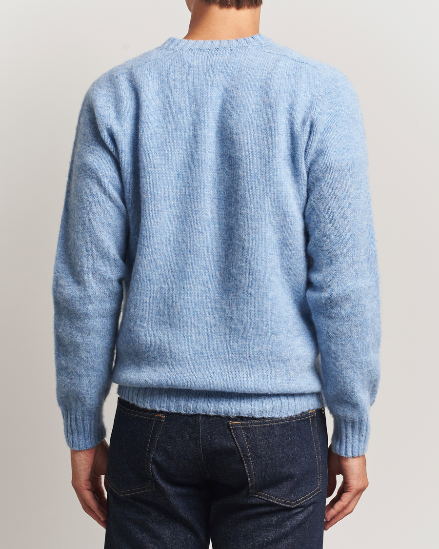 Heren | Truien | Harley Of Scotland for Care of Carl | Harley Of Scotland Brushed Supersoft Lambswool V-Neck Light Blue
