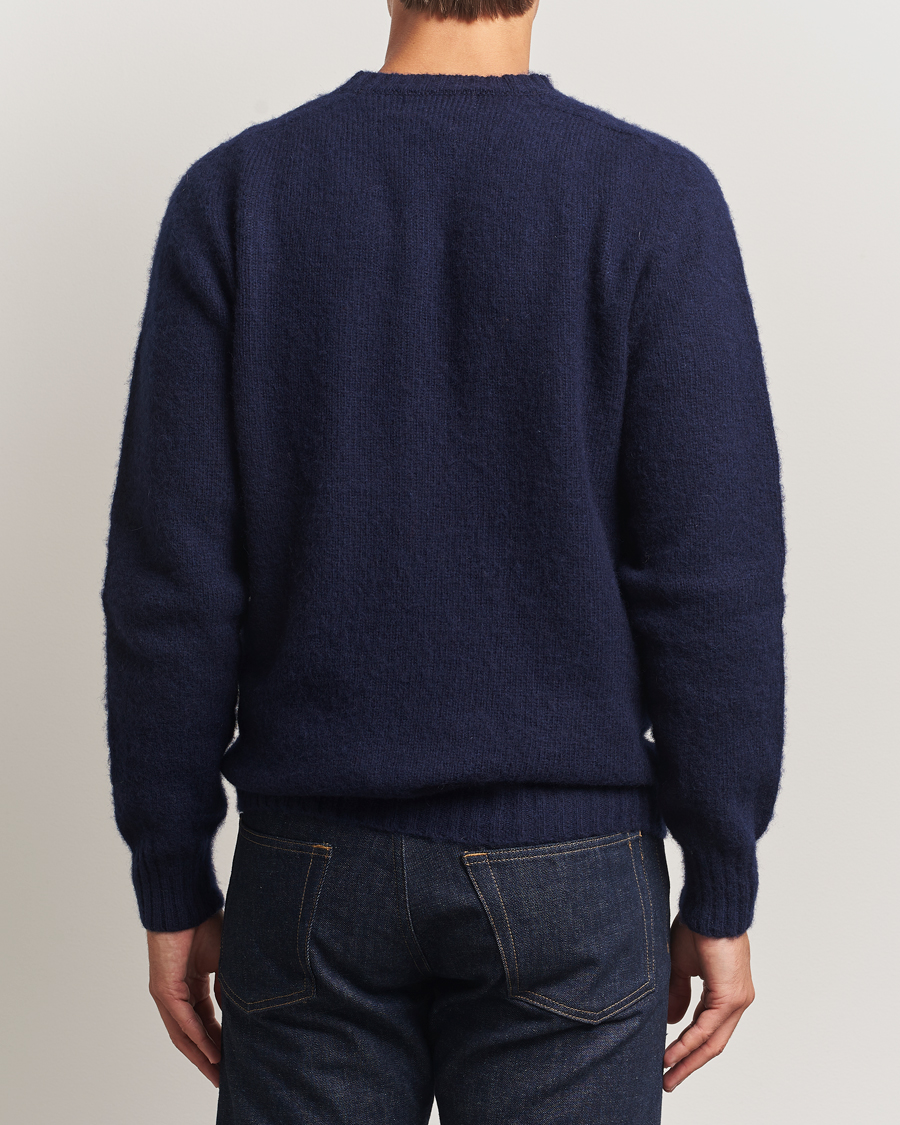 Heren | Truien | Harley Of Scotland for Care of Carl | Harley Of Scotland Brushed Supersoft Lambswool V-Neck Navy