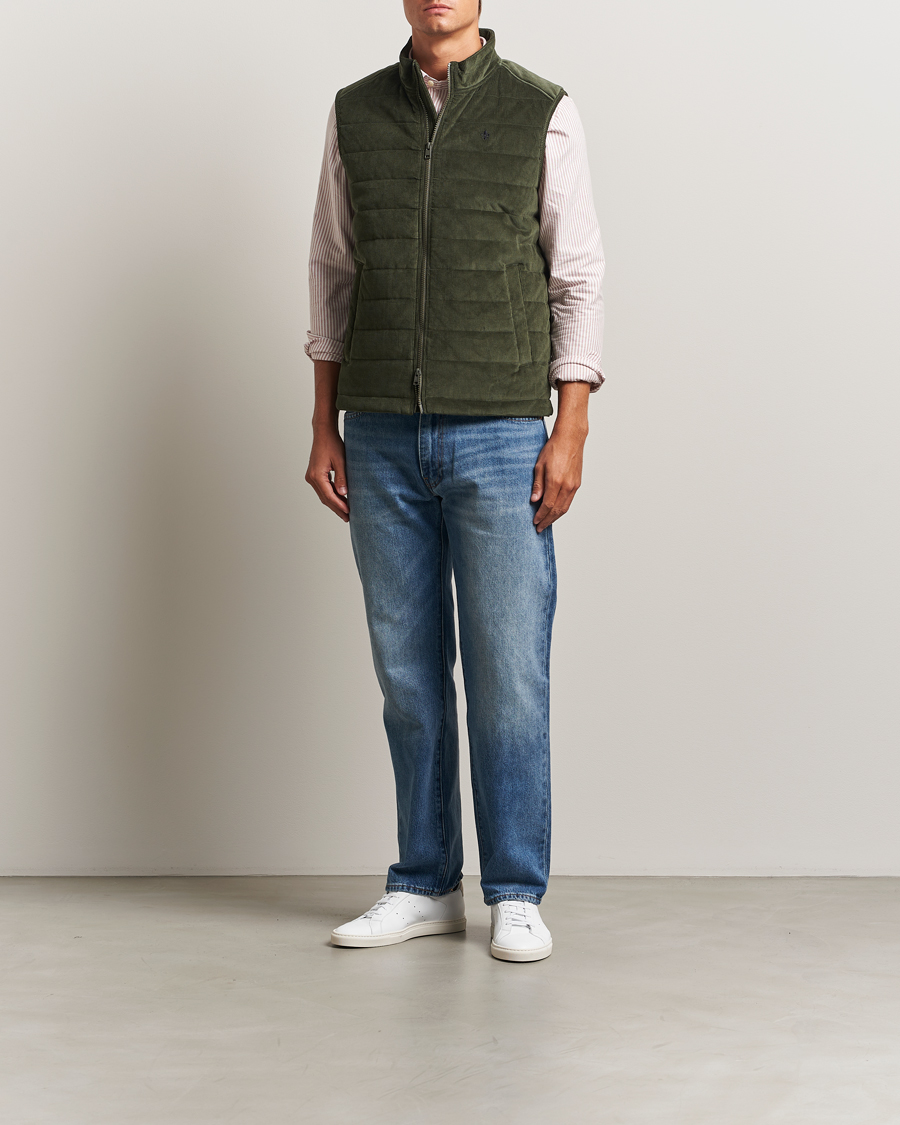 Heren | Gilets | Morris | Ted Quilted Cord Vest Olive