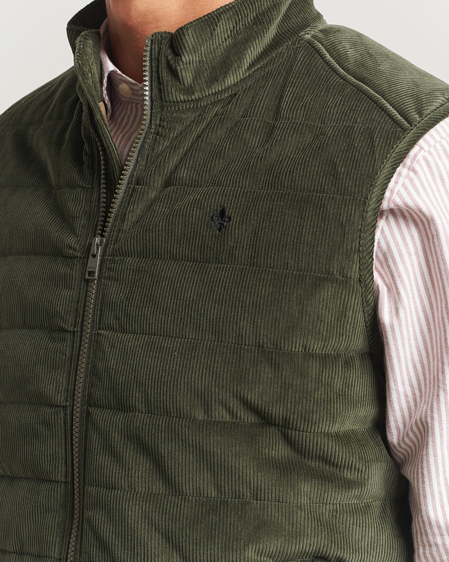 Heren | Gilets | Morris | Ted Quilted Cord Vest Olive