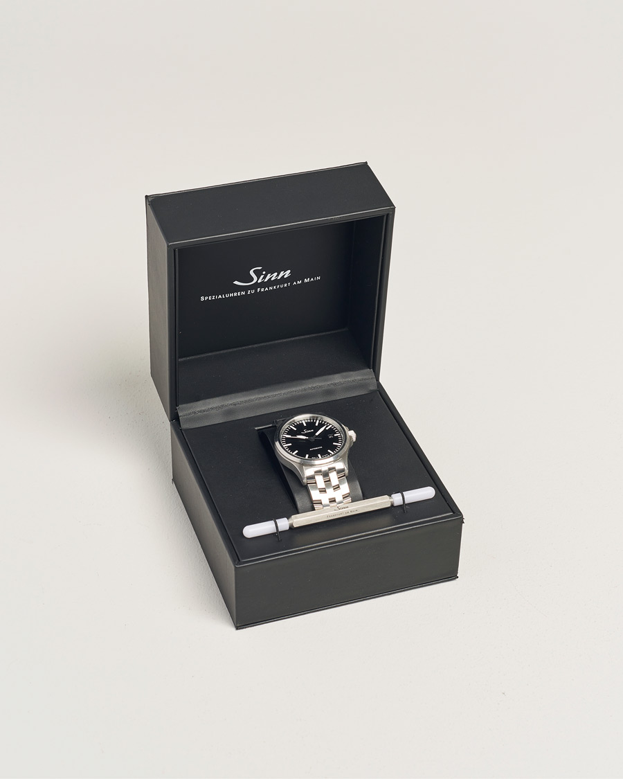 Heren | Pre-Owned & Vintage Watches | Sinn Pre-Owned | 556 Date Stainless Steel Watch
