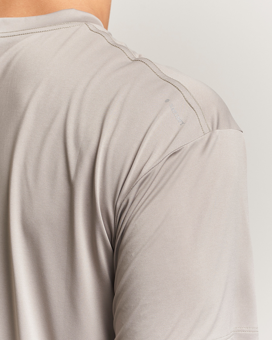 Heren | T-shirts | Satisfy | AuraLite T-Shirt Aluminium