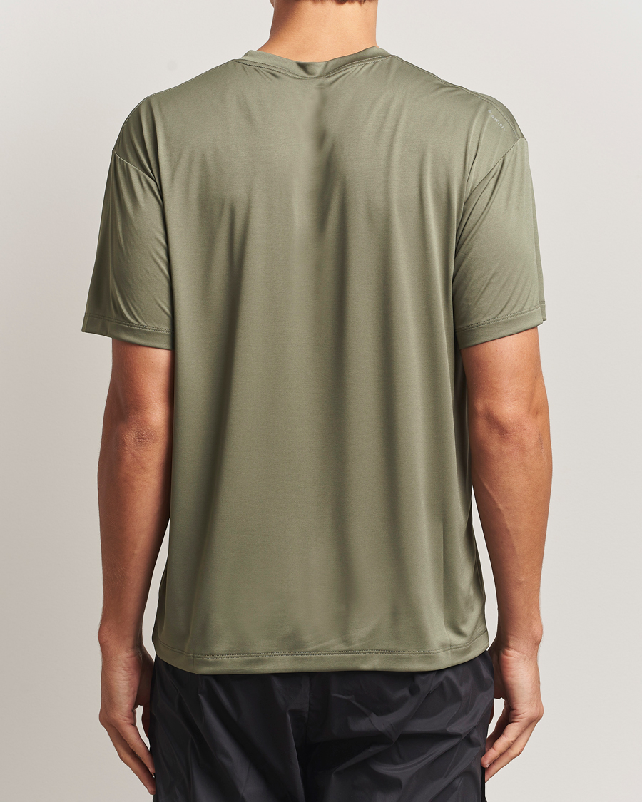 Heren | T-shirts | Satisfy | AuraLite T-Shirt Dusty Olive