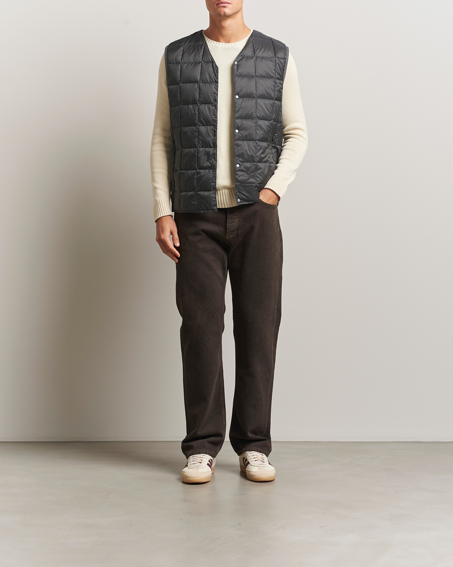 Heren | Gilets | TAION | V-Neck Lightweight Down Vest Dark Grey