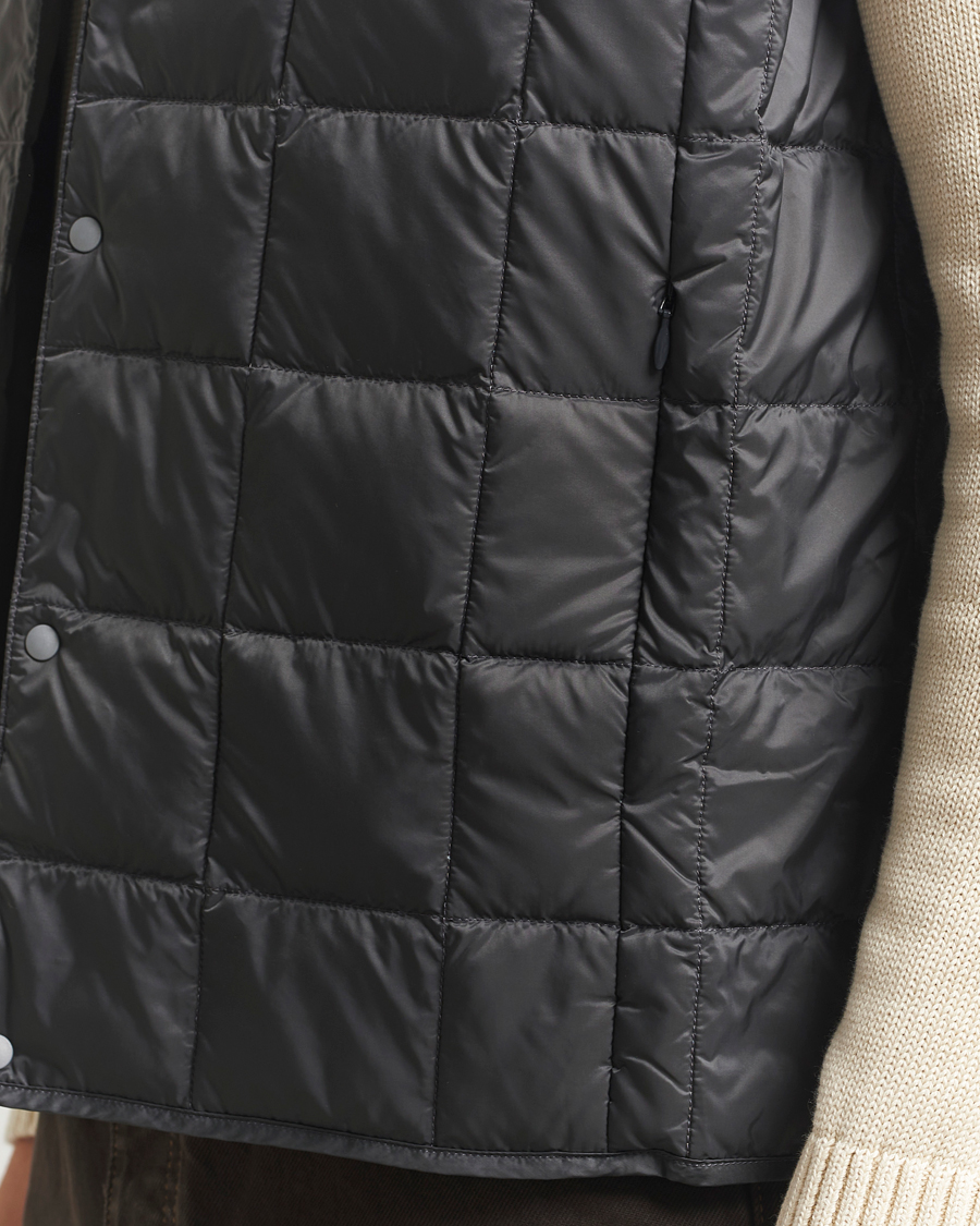 Heren | Gilets | TAION | V-Neck Lightweight Down Vest Dark Grey