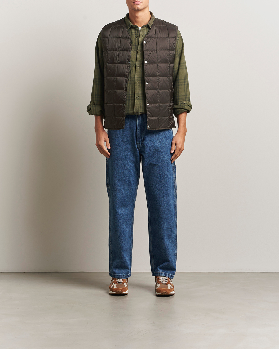 Heren | Gilets | TAION | V-Neck Lightweight Down Vest Dark Choco