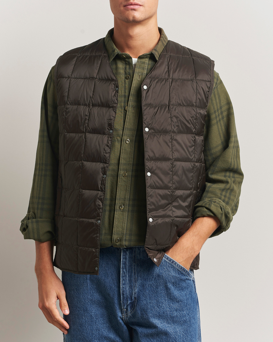 Heren | Gilets | TAION | V-Neck Lightweight Down Vest Dark Choco