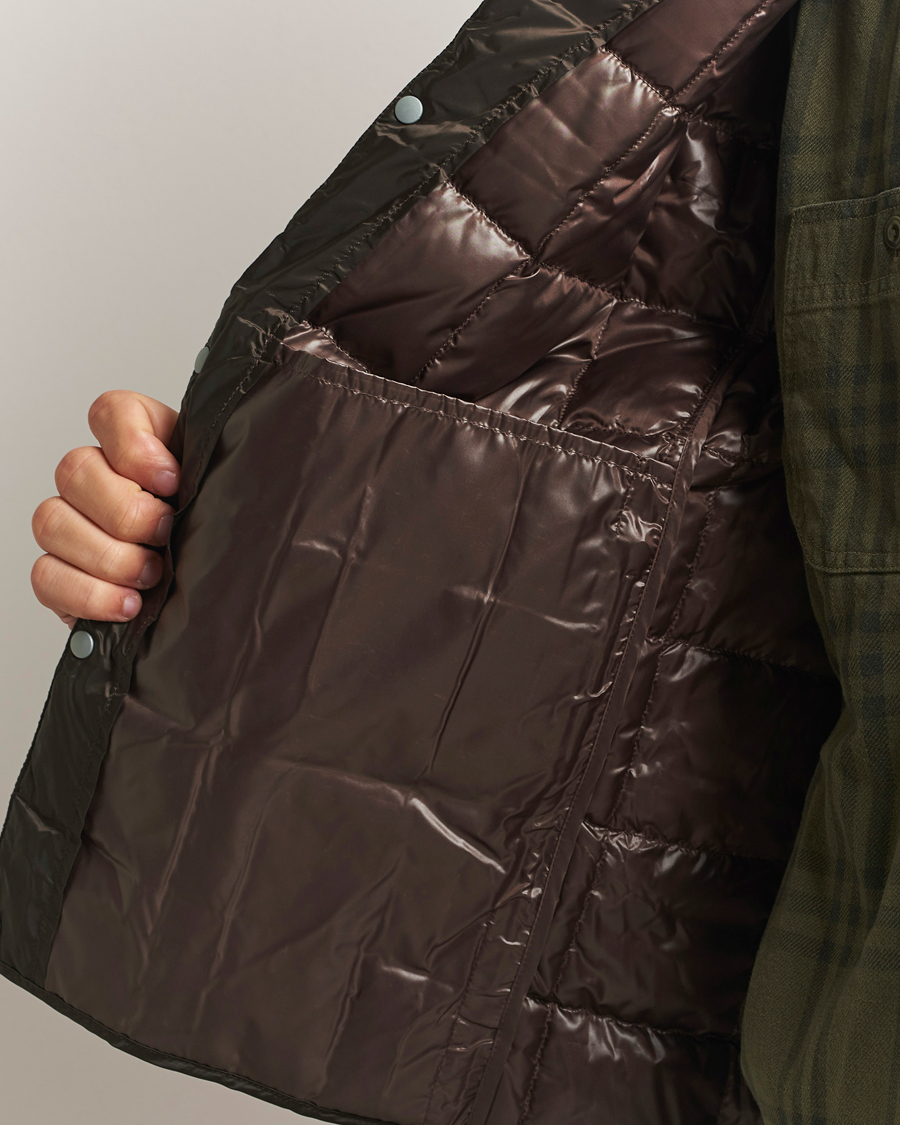 Heren | Gilets | TAION | V-Neck Lightweight Down Vest Dark Choco
