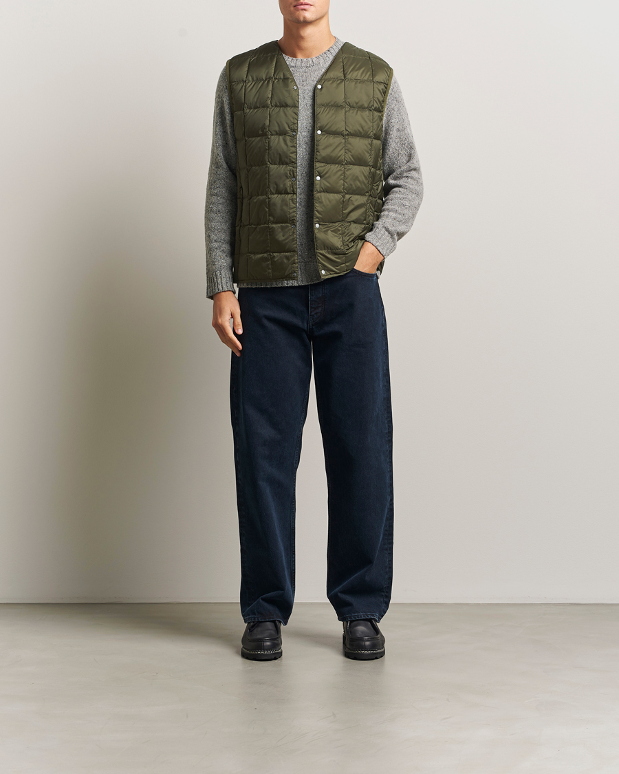 Heren | Gilets | TAION | V-Neck Lightweight Down Vest Dark Olive