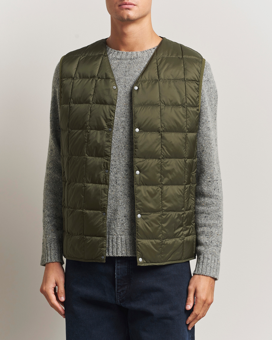 Heren | Gilets | TAION | V-Neck Lightweight Down Vest Dark Olive