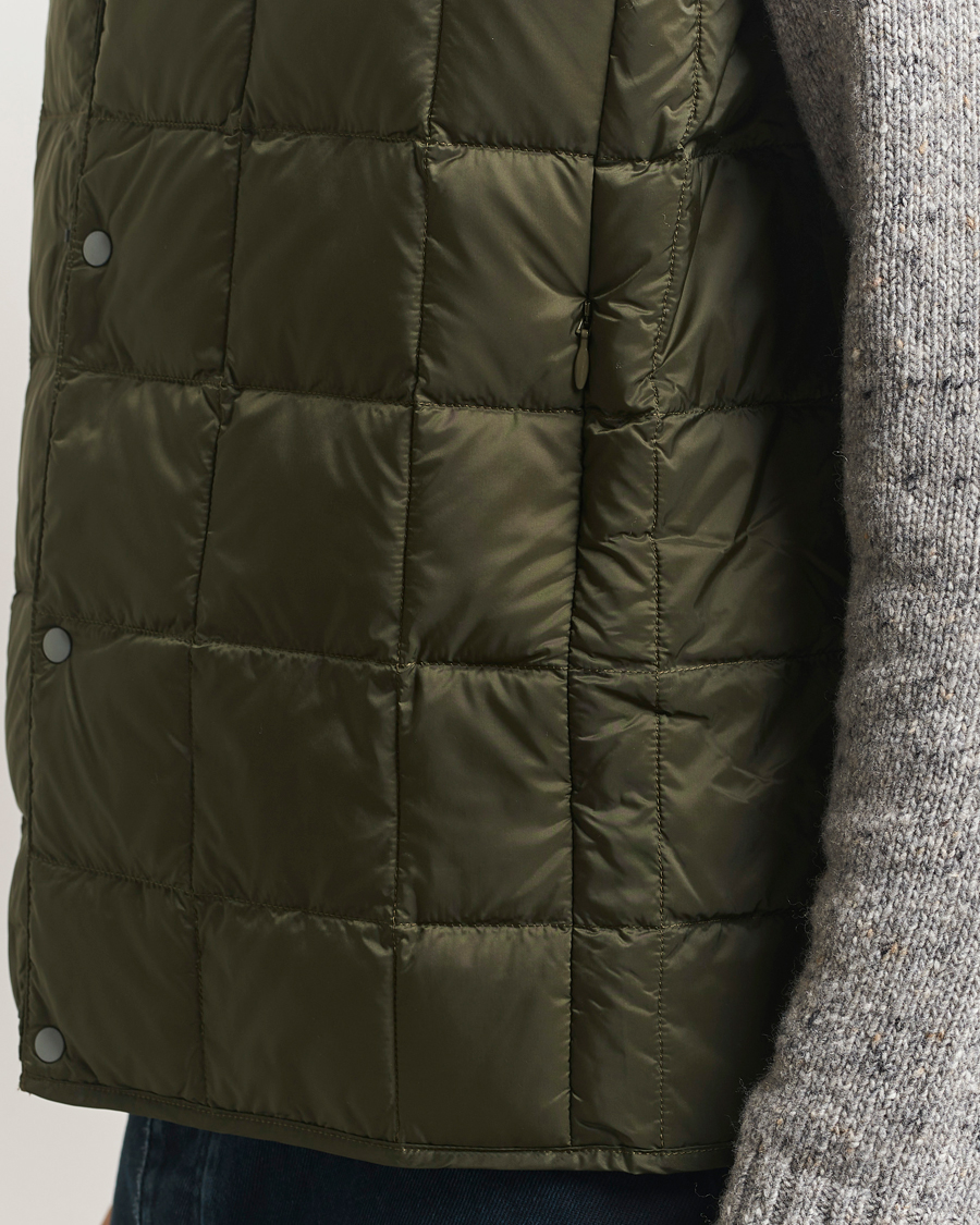 Heren | Gilets | TAION | V-Neck Lightweight Down Vest Dark Olive