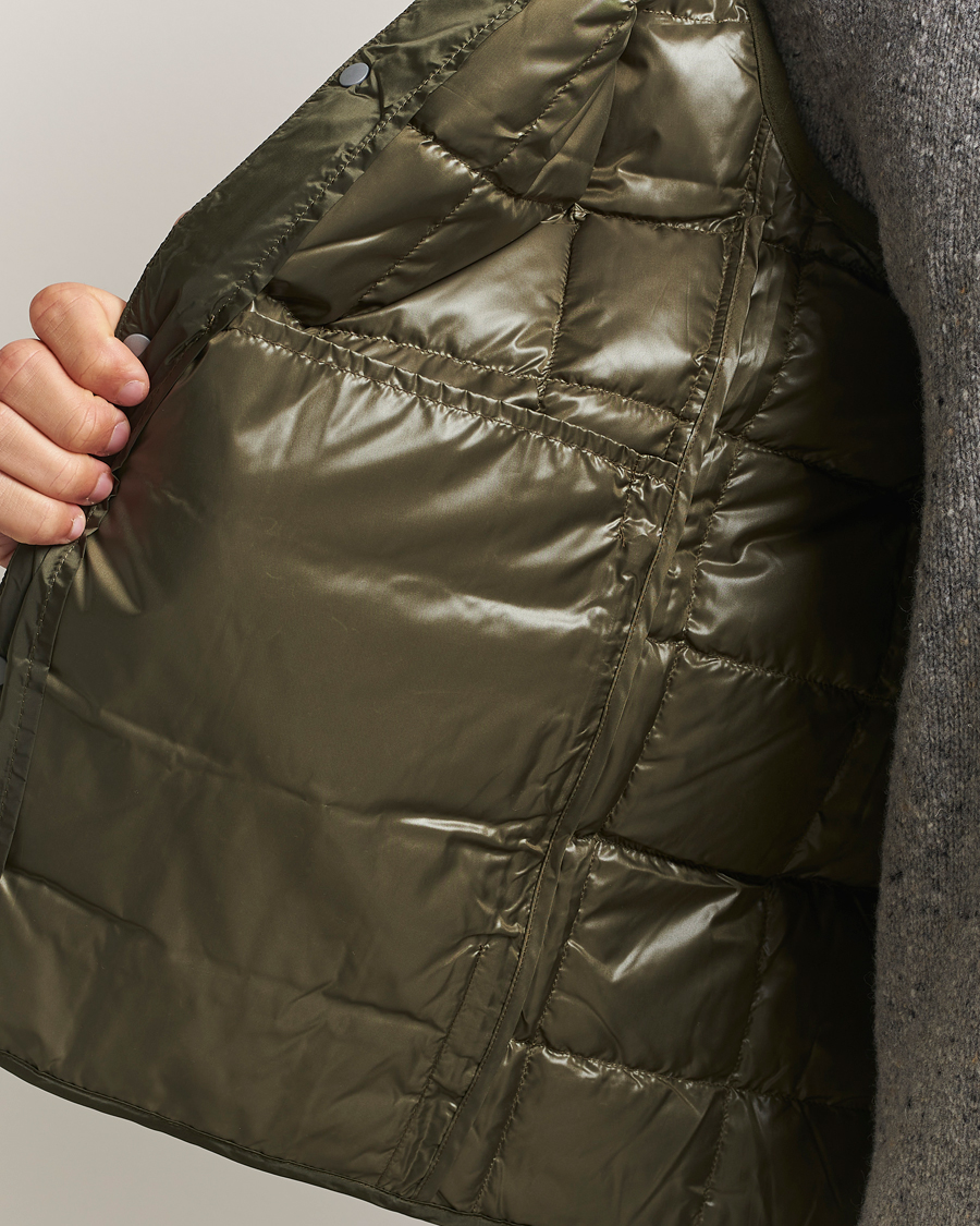 Heren | Gilets | TAION | V-Neck Lightweight Down Vest Dark Olive