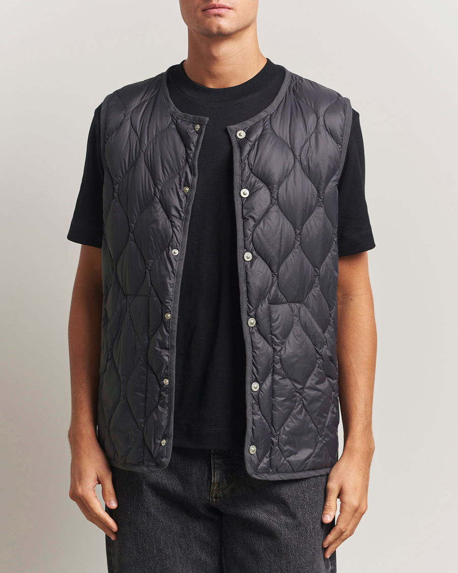 Heren | Gilets | TAION | Military Crew Neck Down Vest Dark Grey