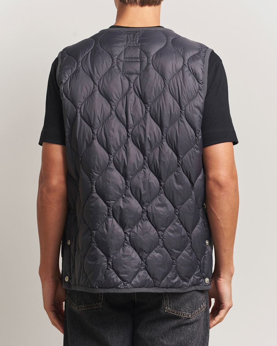 Heren | Gilets | TAION | Military Crew Neck Down Vest Dark Grey