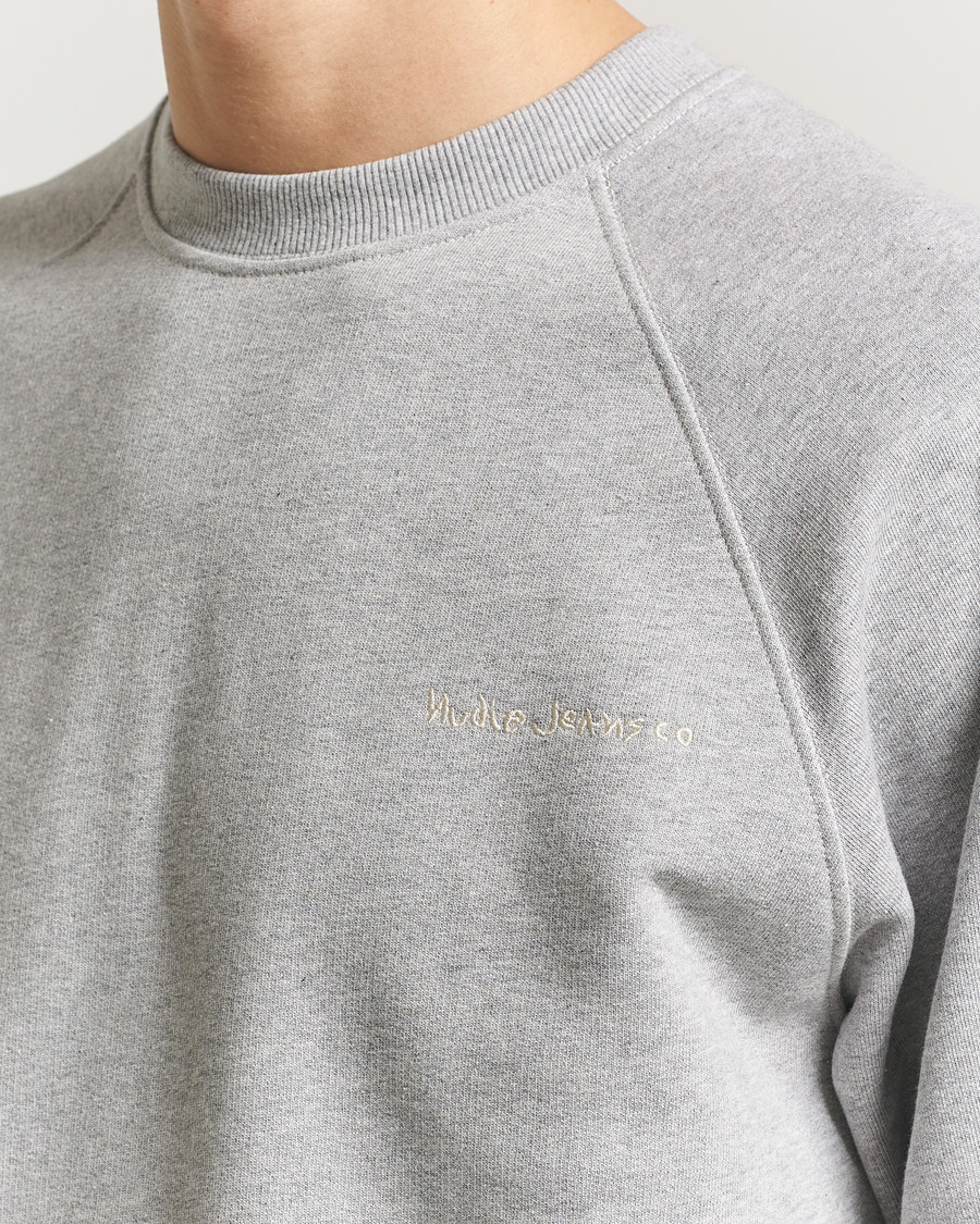 Heren | Truien | Nudie Jeans | Palle Logo Crew Neck Sweatshirt Grey Melange