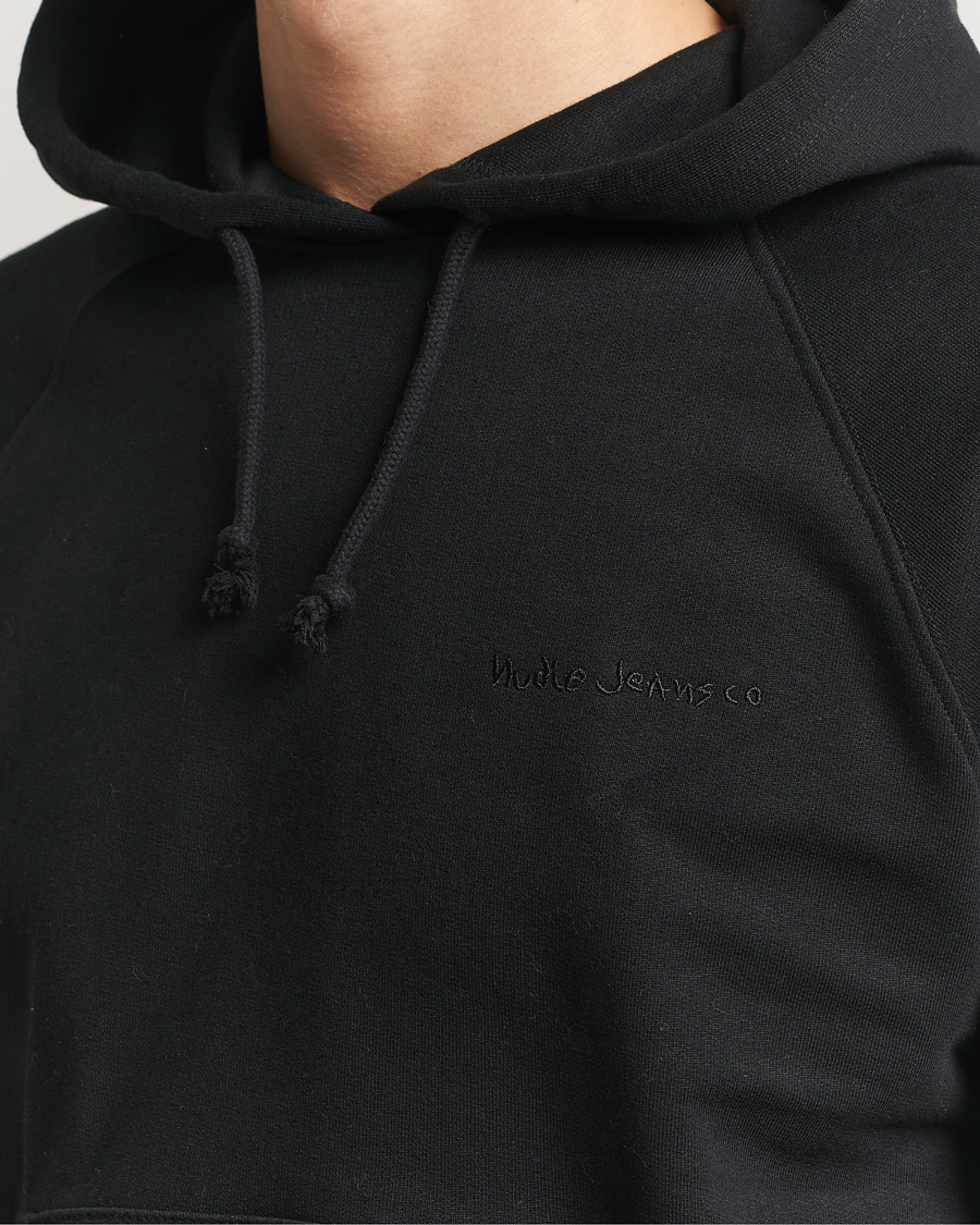 Heren | Truien | Nudie Jeans | Gunde Logo Hoodie Black