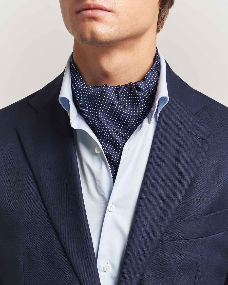 Heren | Sjaals | Amanda Christensen | Silk Twill Micro Dot Ascot Navy