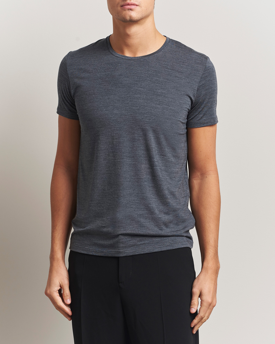 Heren | T-shirts | Falke | Clima Wool Crew Neck T-Shirt Dark Grey Heather