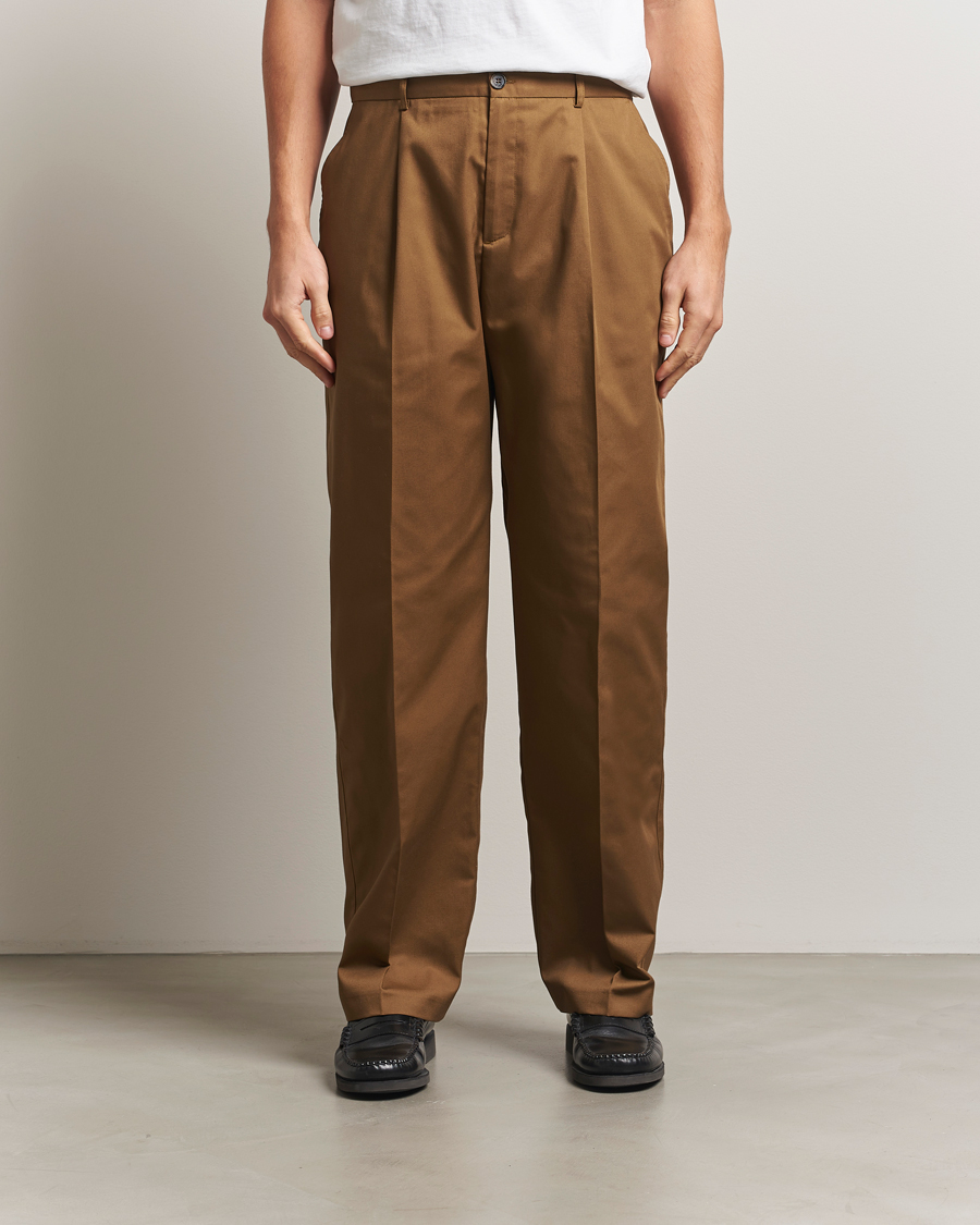 Heren | Broeken | LES DEUX | Reece Pleated Heavy Twill Pant Dark Sand