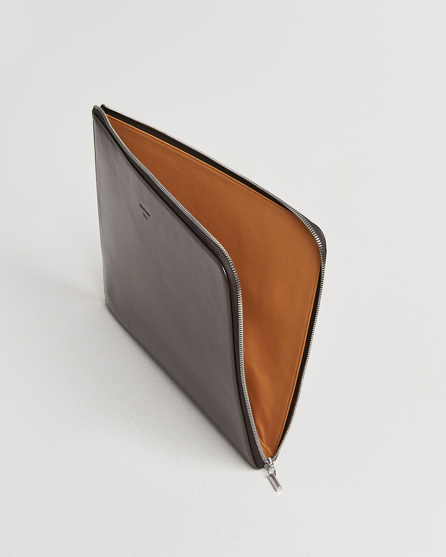 Heren | Tassen | Tiger of Sweden | Vitama Leather Portfolio Dark Brown
