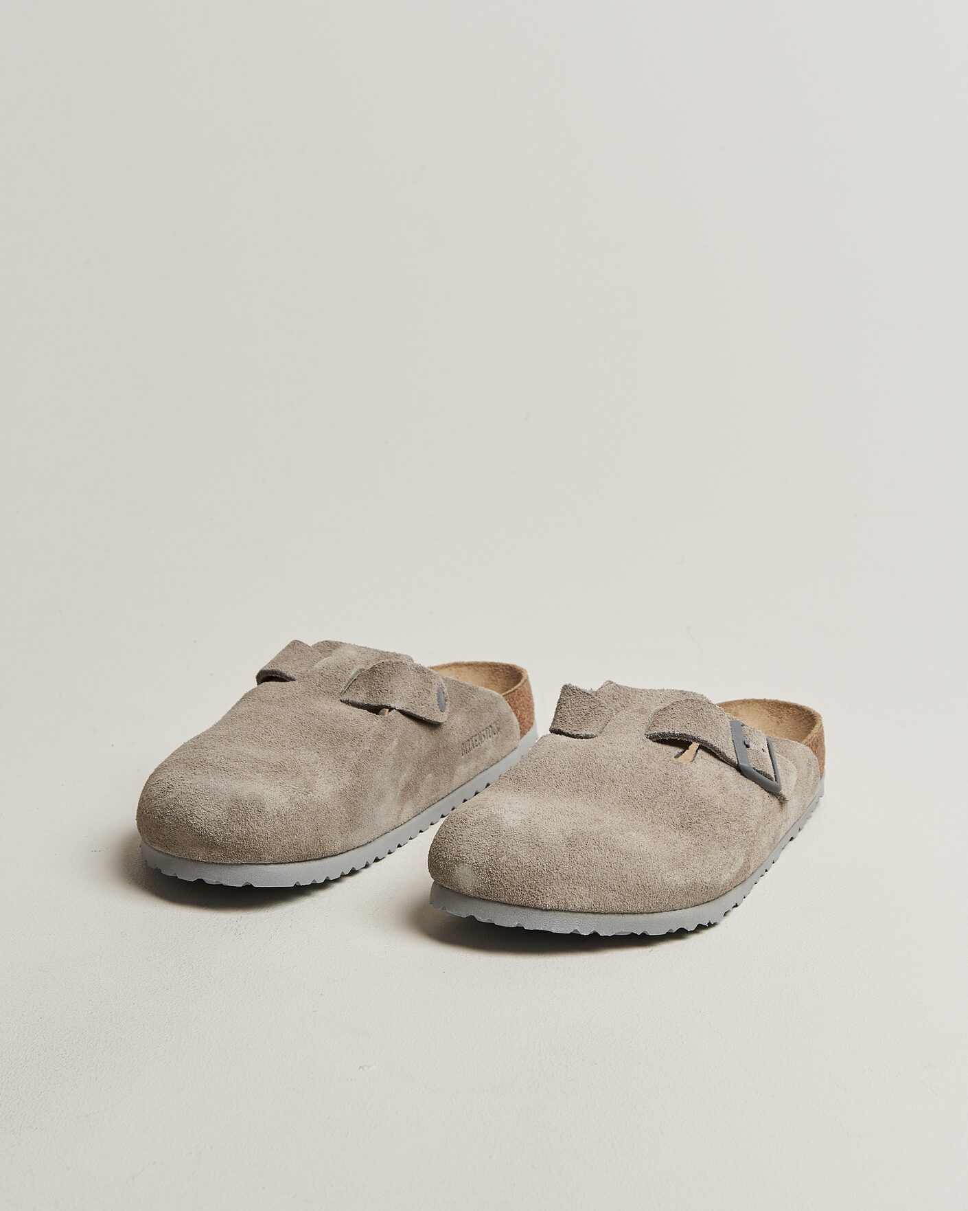 Heren | Sandalen slides | BIRKENSTOCK | Boston Soft Footbed Stone Coin Suede