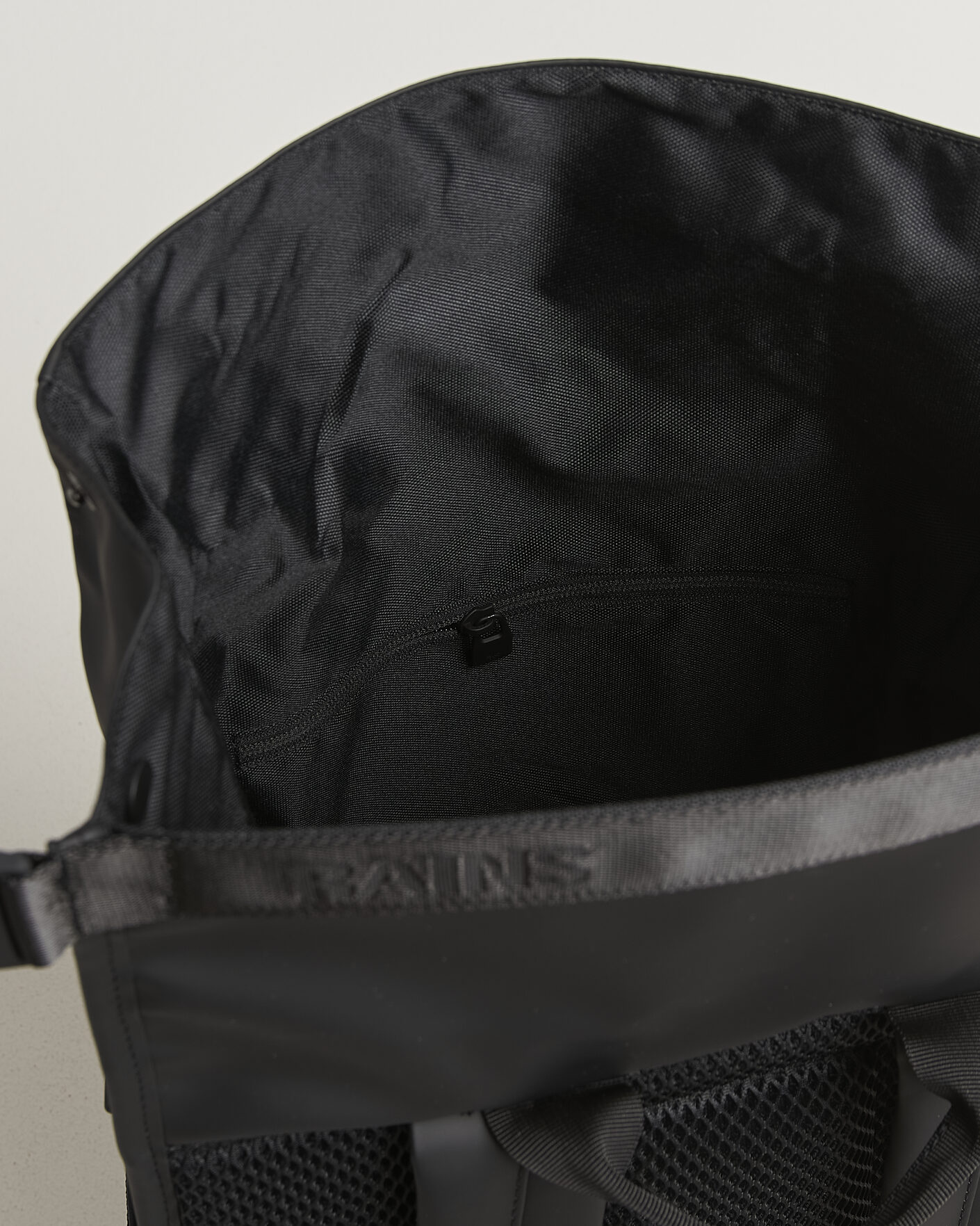 Heren | Tassen | RAINS | Trail Mountaineer Rolltop Backpack Black