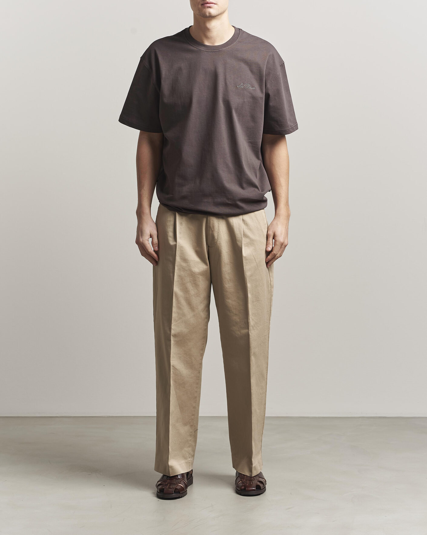 Heren | T-shirts | LES DEUX | Crew T-Shirt Coffee Brown