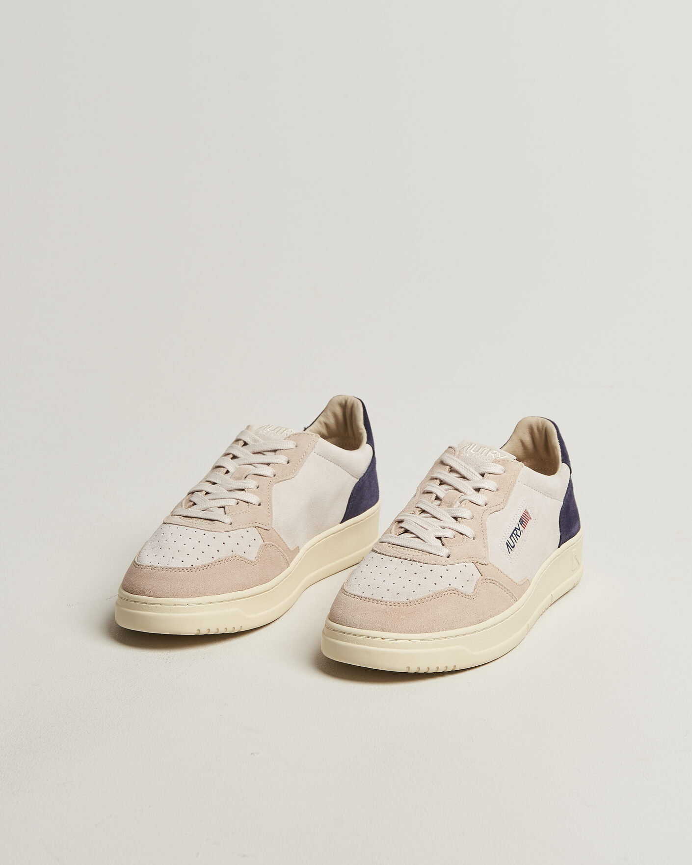 Heren | Sneakers | Autry | Medalist Low Sneaker Blue/White/Sand