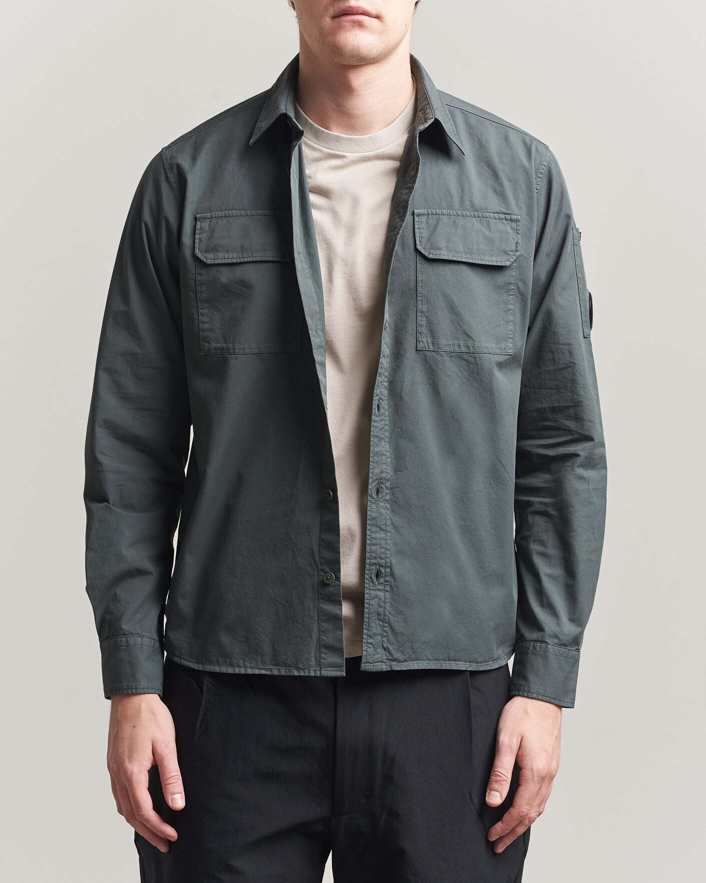 Heren | Overhemden | C.P. Company | Organic Gabardine Pocket Shirt Dark Grey