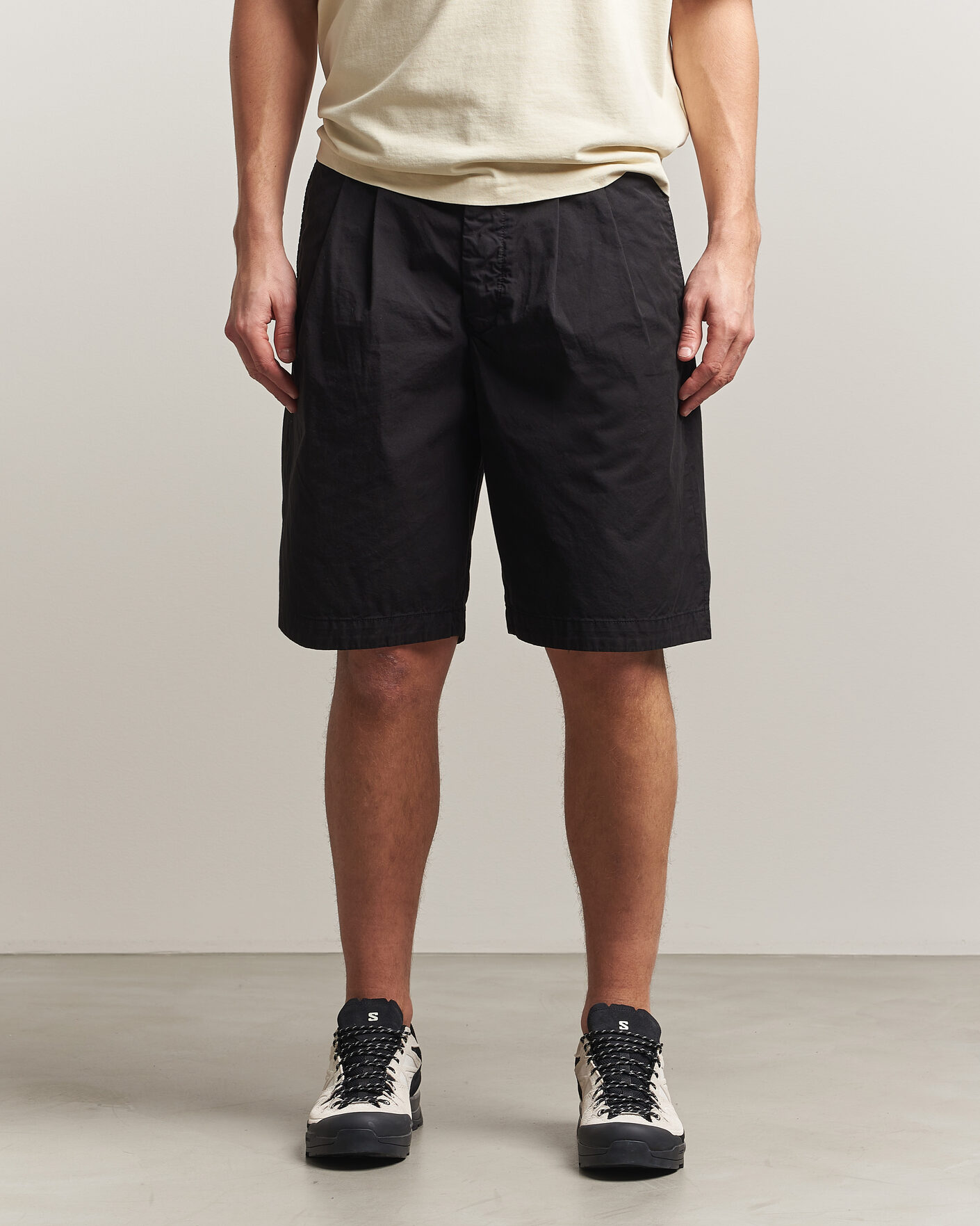 Heren | Korte broek | C.P. Company | Cotton Gabardine Pleated Loose Shorts Black