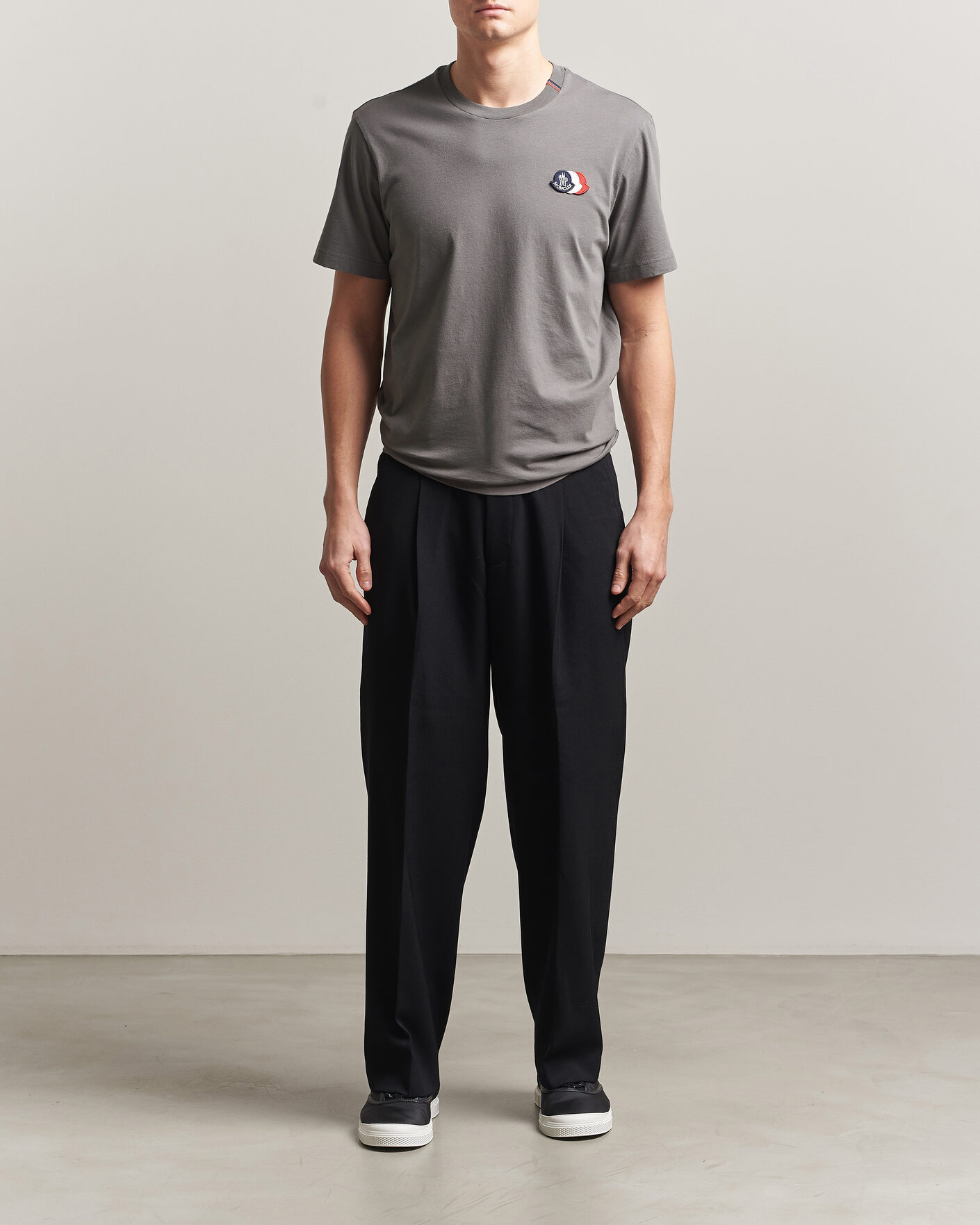 Moncler Tricolore Logo T-Shirt Grey | Man - CareOfCarl.nl